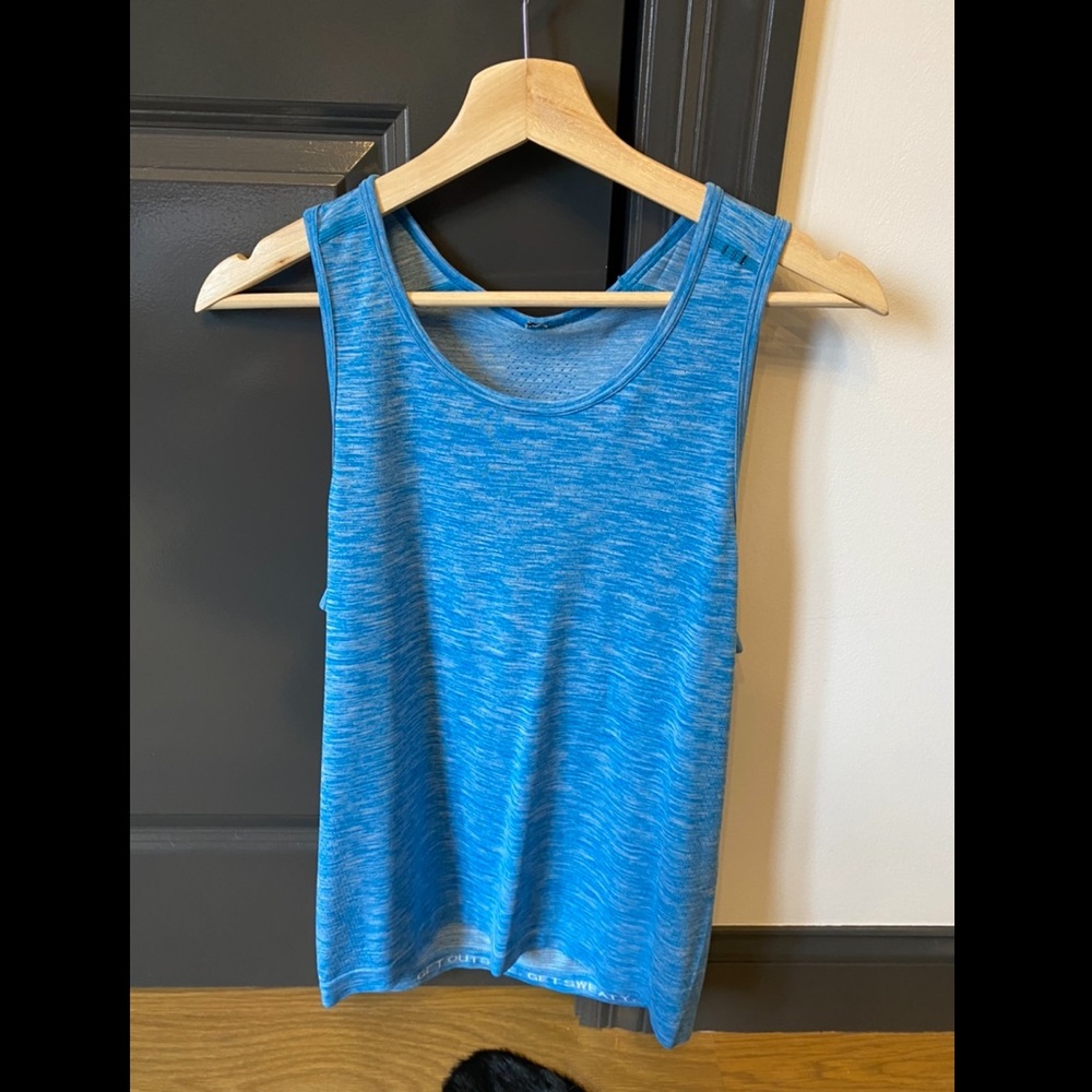 Lululemon metal vent tech tank blue S